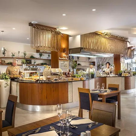 Готель Valamar Riviera & (adults Only)